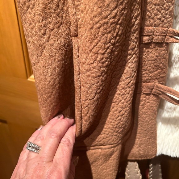 Cabelas vest, excellent condition size L - Picture 6 of 7